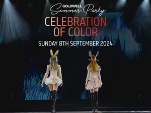 four diverse woman with different hair colors and lenghts, which stand side by side and close to each other looking into the camera while standing in front of a clean grey background